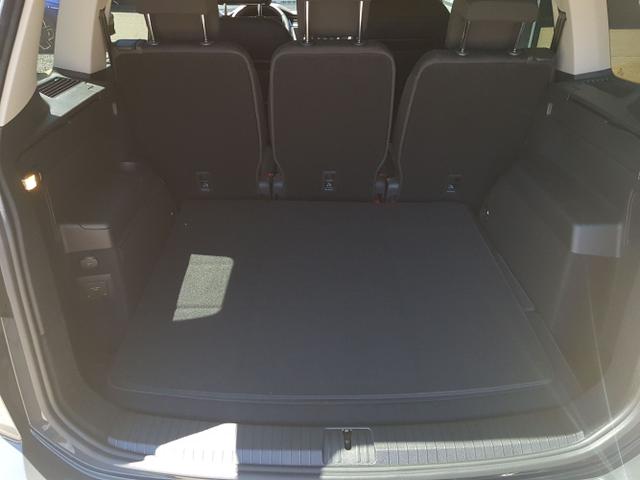 Volkswagen / Touran / / / / 