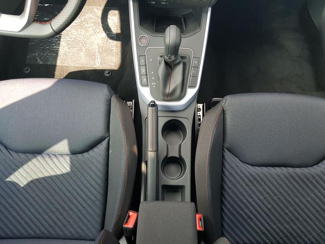 Seat / Arona / Grau / / / Arona FR Edition 1,0TSI DSG 85KW/116PS Navi, Kamera, Totwinkel, ACC