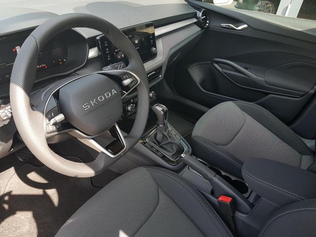 Skoda Fabia Selection 1,0 TSI DSG 85KW/116PS 5 Jahre Garantie, Sitzheizung, 15" Alufelgen 