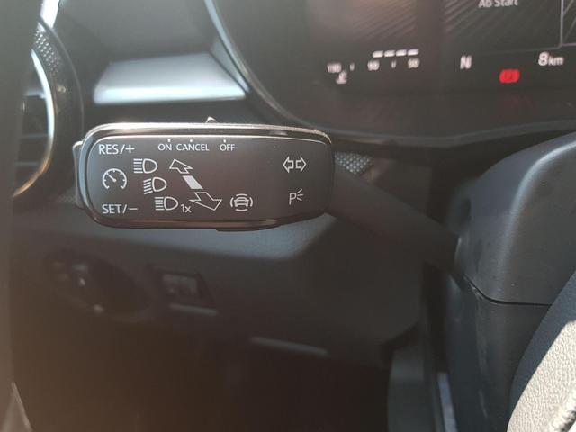 Skoda Fabia Selection 1,0 TSI DSG 85KW/116PS 5 Jahre Garantie, Sitzheizung, 15" Alufelgen 