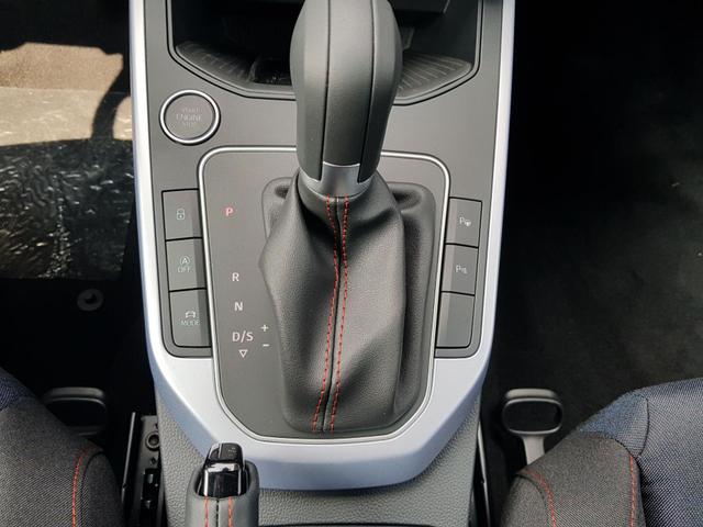 Seat Arona FR Edition 1,0TSI DSG 85KW/116PS Navi, Kamera, Totwinkel, ACC 