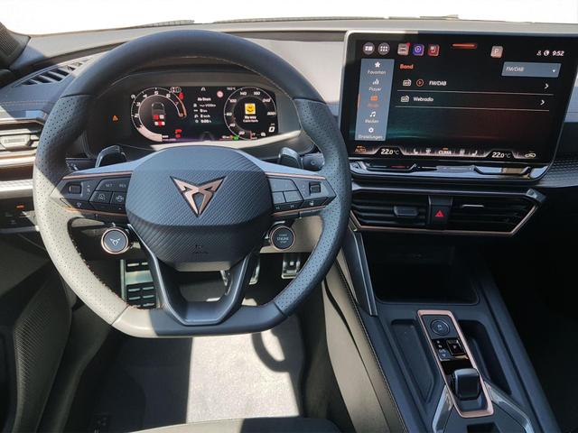 Cupra Leon 1,5eTSI DSG 110KW/150PS AHK, Assist XL , Matrix, Dinamica Sportsitze 