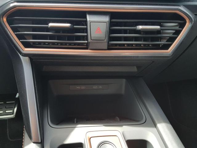 Cupra Leon Sportstourer ST VZ Facelift 2,0TSI 4Drive DSG 245KW/333PS AHK, Matrix, PanoDach, 5 Jahre Garantie 