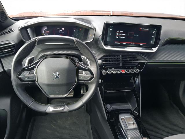 Peugeot 2008 GT 1,2 Automatik 96KW/130PS Navi, SHZ, Kamera, ACC 