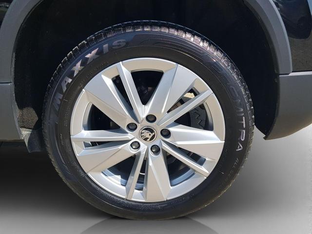 Skoda Karoq Selection 1,5TSI DSG 110KW/150PS Navi Columbus, SHZ, ACC, Virtual Pedal, Matrix LED 