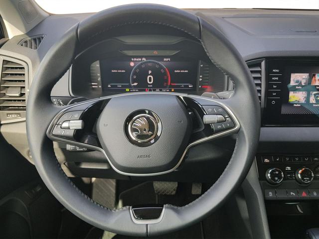 Skoda Karoq Selection 1,5TSI DSG 110KW/150PS Navi Columbus, SHZ, ACC, Virtual Pedal, Matrix LED 