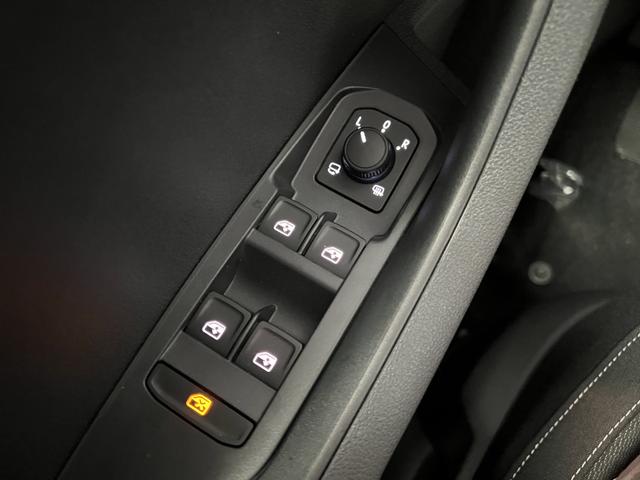Skoda Karoq Selection 1,5TSI DSG 110KW/150PS ACC, Sitzheizung, 4 Jahre Garantie, PDC vorne und hinten 