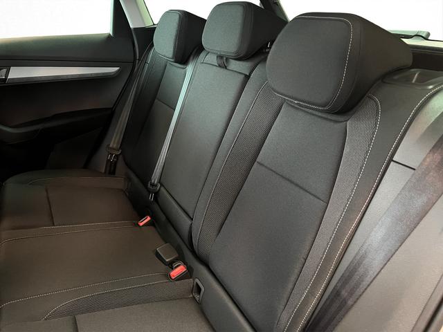Skoda Karoq Selection 1,5TSI DSG 110KW/150PS ACC, Sitzheizung, 4 Jahre Garantie, PDC vorne und hinten 