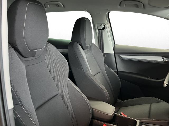 Skoda Karoq Selection 1,5TSI DSG 110KW/150PS ACC, Sitzheizung, 4 Jahre Garantie, PDC vorne und hinten 