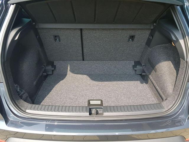 Seat Arona FR Edition 1,0TSI DSG 85KW/116PS AHK, Navi, Kamera, Totwinkel, ACC, Full LED 