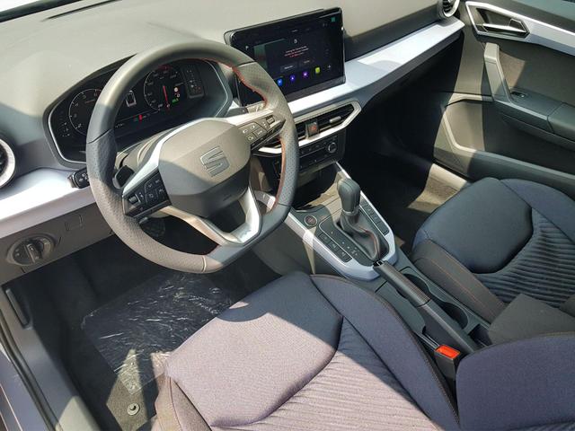 Seat Arona FR Edition 1,0TSI DSG 85KW/116PS AHK, Navi, Kamera, Totwinkel, ACC, Full LED 