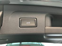 Volkswagen Touran Comfort Plus 1,5TSI DSG 110KW/150PS Navi, 7-Sitze, IQ-Light, Sitzheizung 