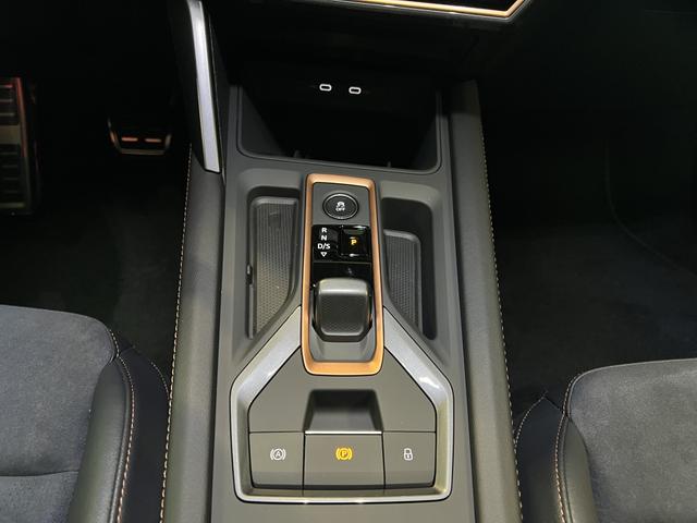 Cupra Leon 1,5eTSI DSG 110KW/ 150PS Matrix, Sennheiser, Assist XL, Navi, Dinamic Sitze 