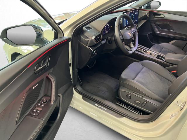 Cupra Leon 1,5eTSI DSG 110KW/ 150PS Matrix, Sennheiser, Assist XL, Navi, Dinamic Sitze 