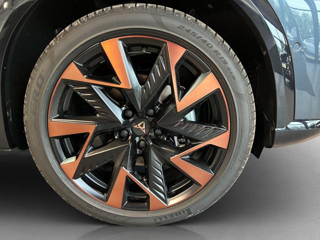 Cupra Formentor 2,0TSI DSG 4Drive 150KW/204PS AHK, Intelligent Drive, Pano, Sennheiser 