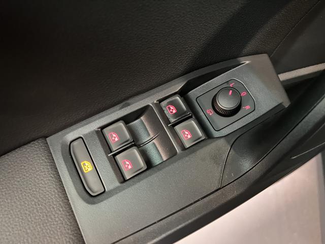 Seat Arona Style Edition 1,0TSI DSG 85KW/116PS Full LED, Totwinkel, ACC, Fernlicht, Dinamica, Sitzheizung 