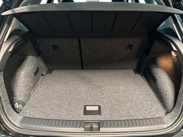 Seat Arona Style Edition 1,0TSI DSG 85KW/116PS Full LED, Totwinkel, ACC, Fernlicht, Dinamica, Sitzheizung 