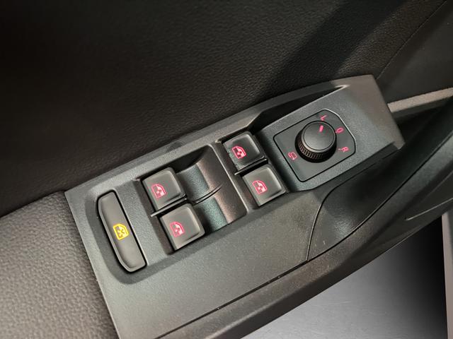 Seat Arona Style Edition 1,0TSI DSG 85KW/116PS Full LED, Totwinkel, ACC, Fernlicht, Dinamica, Sitzheizung 