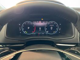 Skoda Karoq Selection Plus 1,5TSI DSG 110KW/150PS Panormadach, Lounge Sitze, AHK, Navi 