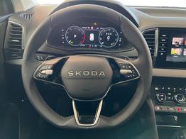 Skoda Karoq Selection Plus 1,5TSI DSG 110KW/150PS Panormadach, Lounge Sitze, AHK, Navi 