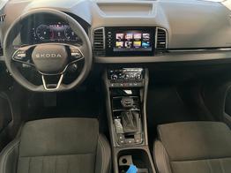 Skoda Karoq Selection Plus 1,5TSI DSG 110KW/150PS Panormadach, Lounge Sitze, AHK, Navi 