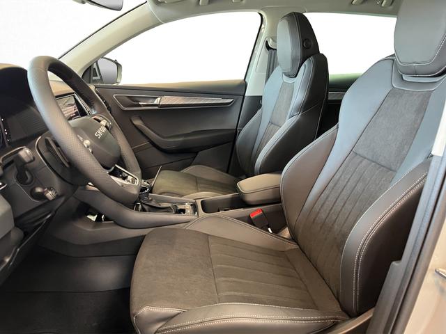 Skoda Karoq Selection Plus 1,5TSI DSG 110KW/150PS Panormadach, Lounge Sitze, AHK, Navi 