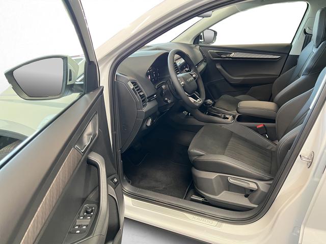 Skoda Karoq Selection Plus 1,5TSI DSG 110KW/150PS Panormadach, Lounge Sitze, AHK, Navi 