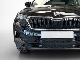 Skoda Karoq Selection Plus 1,5TSI DSG 110KW/150PS Panormadach, Lounge Sitze, AHK, Navi 