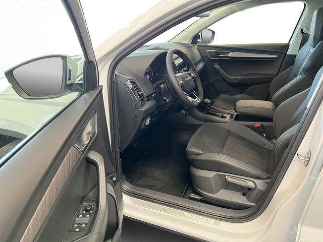 Skoda Karoq Selection Plus 1,5TSI DSG 110KW/150PS Panormadach, Lounge Sitze, AHK, Navi 