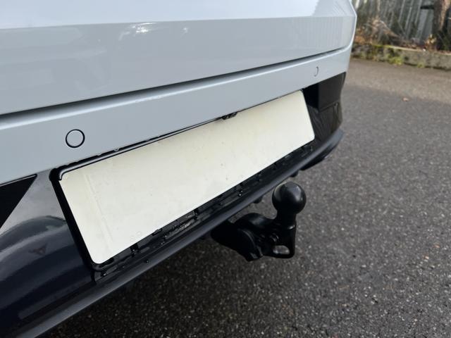 Cupra Leon Sportstourer ST 2,0TSI DSG 4Drive 150KW/ 204PS Matrix, Sennheiser, Assist XL, Navi, Dinamic Sitze, AHK 