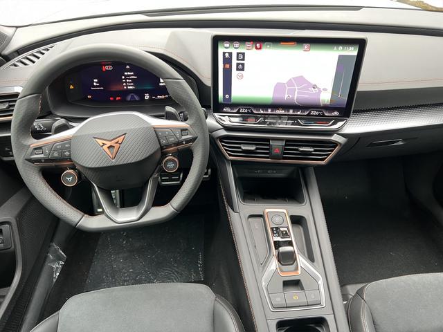 Cupra Leon Sportstourer ST 1,5eTSI DSG 110KW/ 150PS AHK, Matrix, Sennheiser, Assist XL, Navi, Dinamic Sitze 