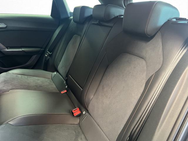 Cupra Leon Sportstourer ST 2,0TSI DSG 4Drive 150KW/ 204PS Matrix, Sennheiser, Assist XL, Navi, Dinamic Sitze, AHK 