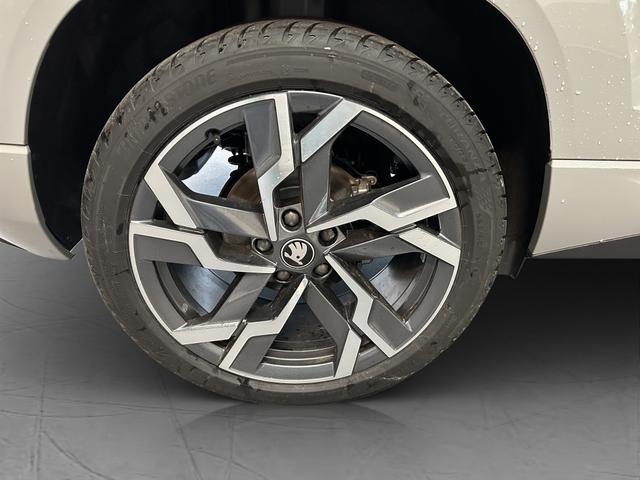 Skoda Karoq Sportline 2,0TSI DSG 4x4 140KW/190PS Ledersitze, Columbus, AHK, Pano 