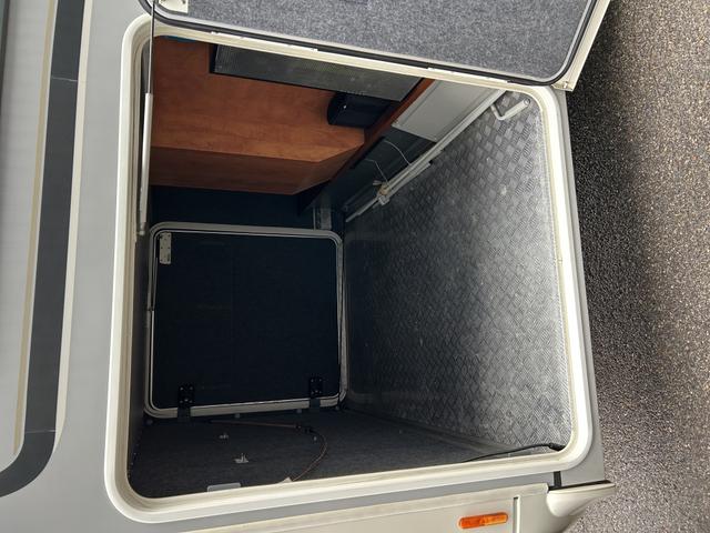 Carthago c-compactline I 143 LE Einzelbetten, Hubbett, Heckgarage 3.5 to 