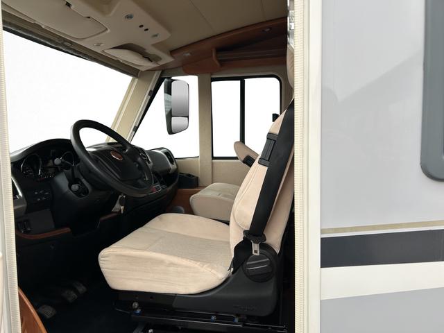 Carthago c-compactline I 143 LE Einzelbetten, Hubbett, Heckgarage 3.5 to 