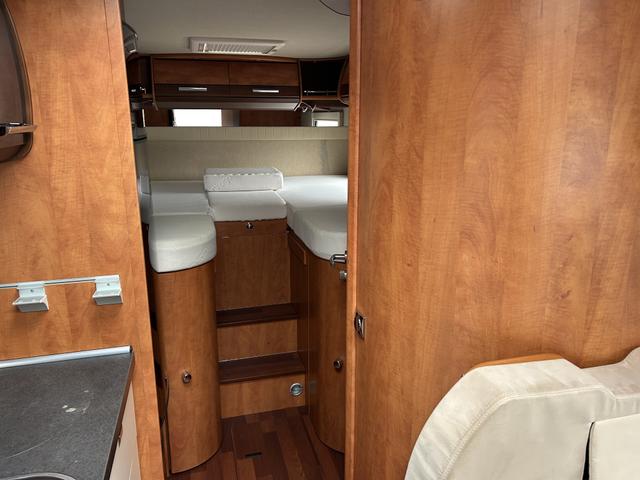 Carthago c-compactline I 143 LE Einzelbetten, Hubbett, Heckgarage 3.5 to 