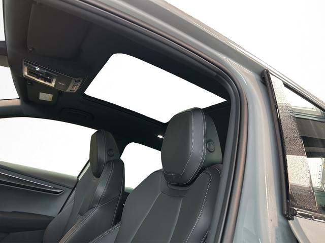 Skoda Karoq Sportline 2,0TSI DSG 4x4 140KW/190PS Ledersitze, Columbus, AHK, Pano 