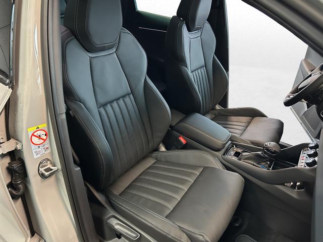 Skoda Karoq Sportline 2,0TSI DSG 4x4 140KW/190PS Ledersitze, Columbus, AHK, Pano 