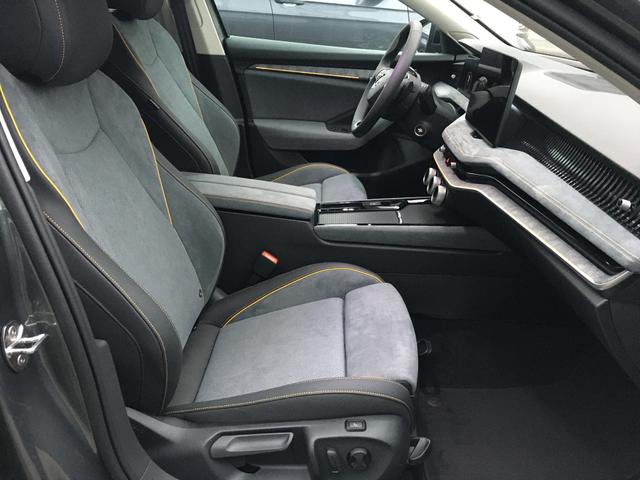 Skoda Superb Combi 1.5 TSI mHEV 110kW Selection LED NAVI behWSS 