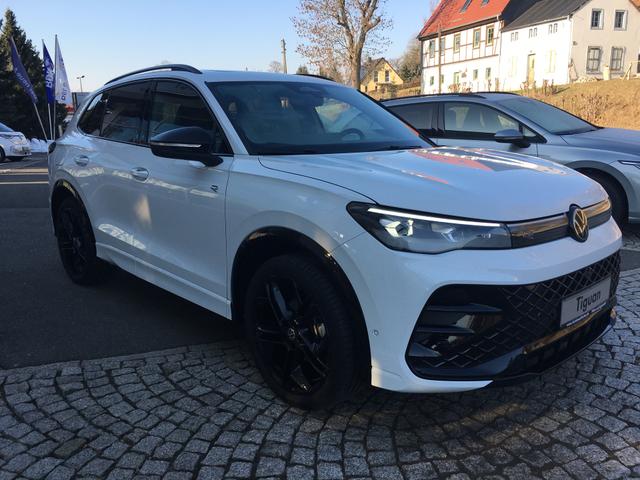 Volkswagen Tiguan 1.5 eTSI R-Line PANO AHK HUD Matrix 