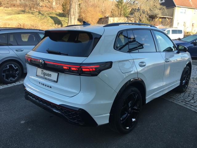 Volkswagen Tiguan 1.5 eTSI R-Line PANO AHK HUD Matrix 