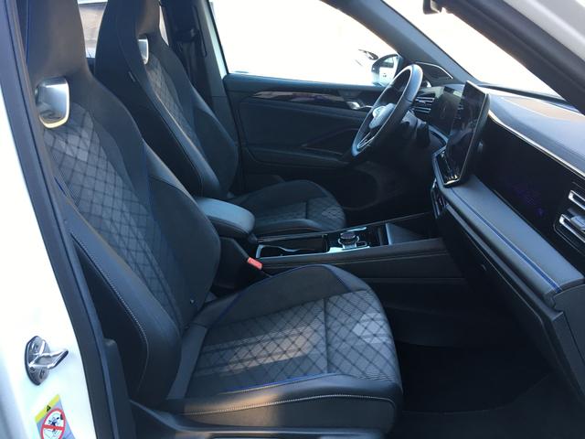 Volkswagen Tiguan 1.5 eTSI R-Line PANO AHK HUD Matrix 