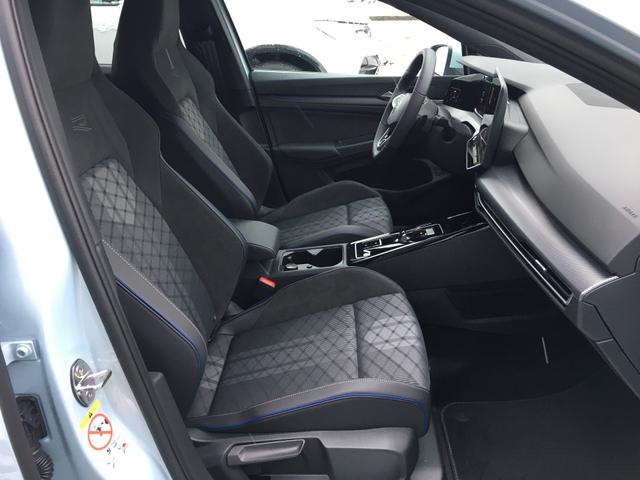 Volkswagen Golf R-Line Variant 1.5 eTSI DSG LED-Plus Easy Open Kessy PLA 