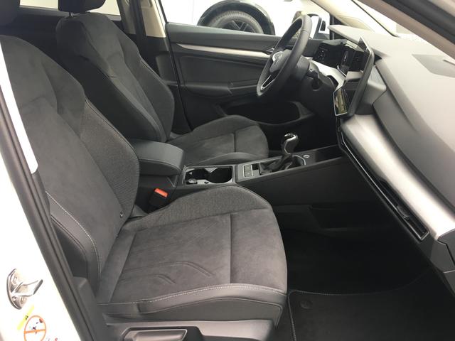 Volkswagen Golf VIII 1.5 TSI Life ACC ergo Massage PLA Side Assist 