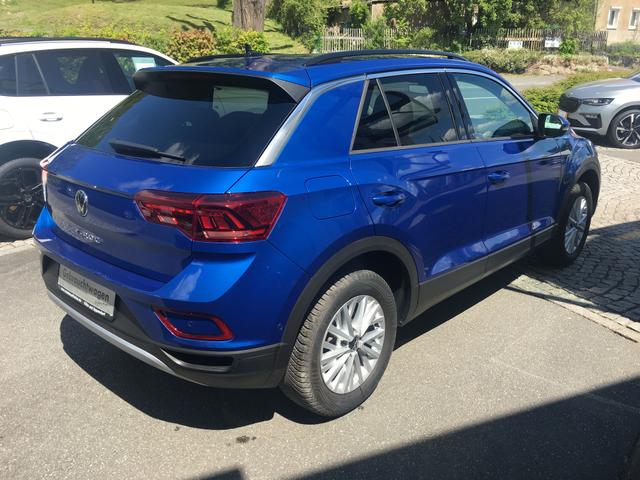 Volkswagen T-Roc LIFE 1.5 TSI DSG LED Navi AHK RFK Kessy 