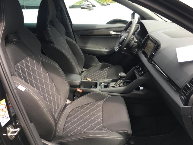 Skoda Karoq 1.5 TSI DSG Sportline AHK Canton AreaView Navi behWSS 