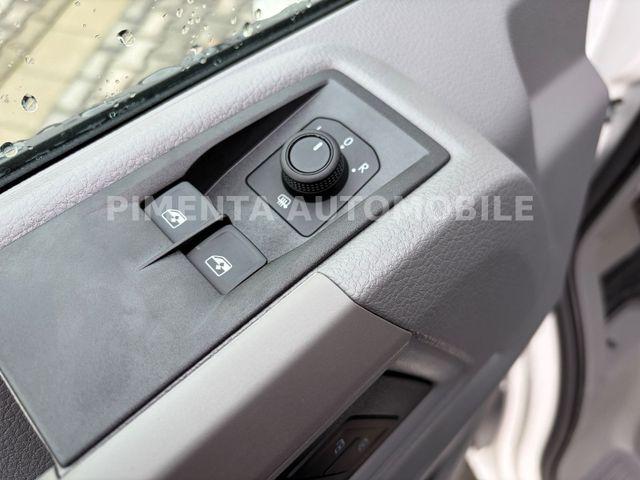 Volkswagen Crafter 50 3,5to 3-SKIPPER KISTE AHK NAVI KLIMA 