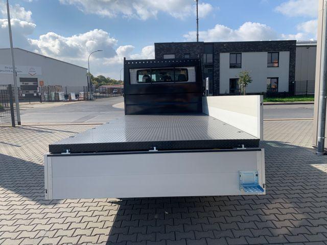 Volkswagen Crafter Pritschenwagen 50/3,5Ton ALU PRITSCHE AHK KLIMA TEMPOM 