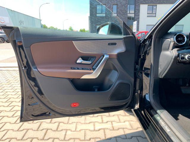 Mercedes-Benz CLA Shooting Brake 200 Brake/CarPlay/AHK/Navi/Klima 
