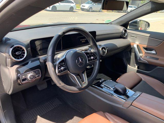 Mercedes-Benz CLA Shooting Brake 200 Brake/CarPlay/AHK/Navi/Klima 
